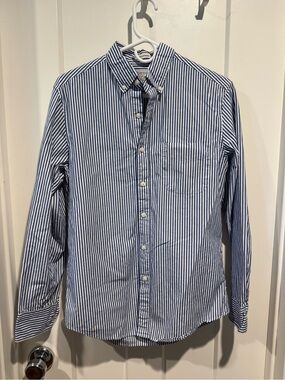 J. Crew Men's Blue & White Stripe Button-Down Shirt. Size S